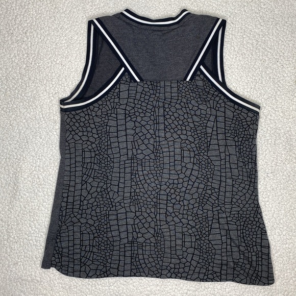 Nike Dri-Fit Sleeveless Contrast Golf Polo: Size Medium - Picture 2 of 9